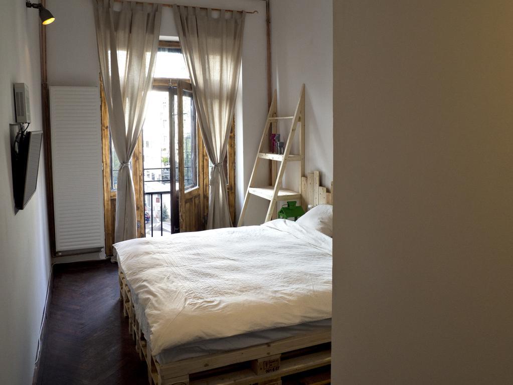 Victoria Poshtel Bucharest Vandrehjem Værelse billede
