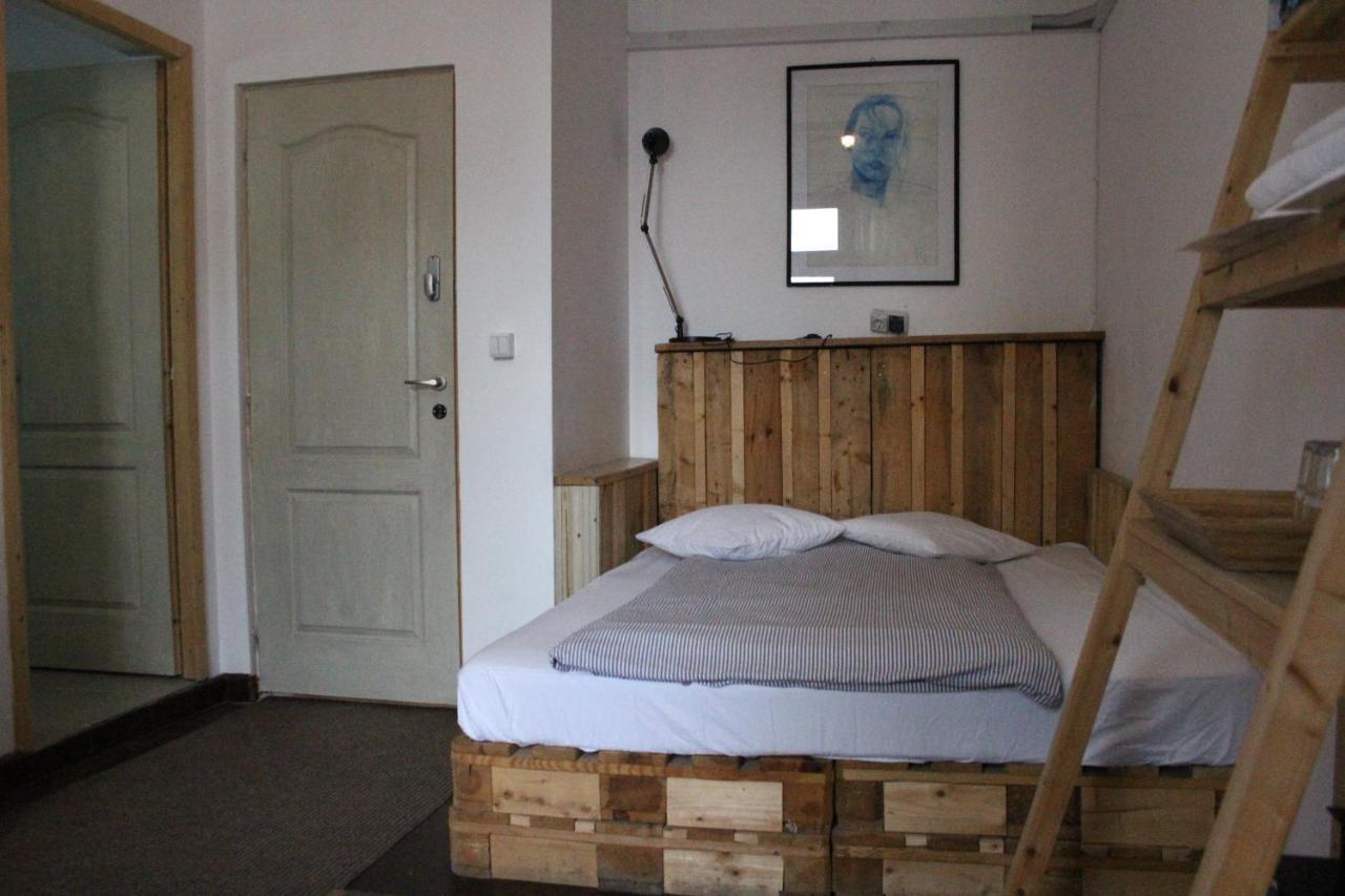 Victoria Poshtel Bucharest Vandrehjem Eksteriør billede
